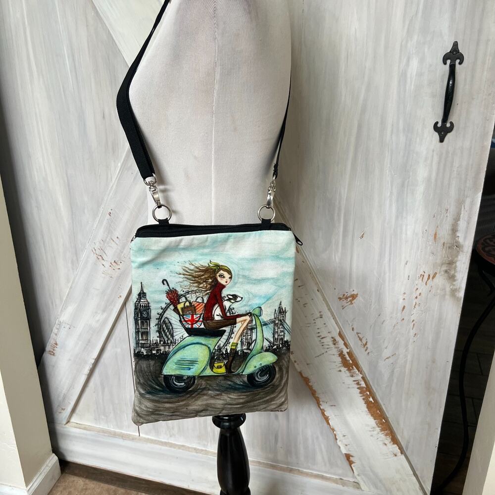 Bella Villa Velveteen Crossbody Bag Womens London Big Ben Scooter Print Artsy